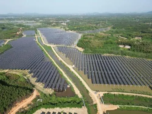 湖北赤壁一渔光互补光伏项目即将并网