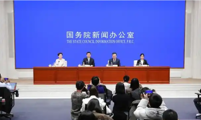 交通运输部：完善公路沿线充电设施建设，缓解“充电焦虑”